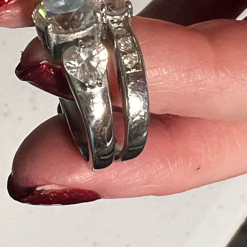 3 for $20  Bundle any 3 items priced $15 and under and get them for $20🛍️🛍️🛍️ - Picture 9 of 9